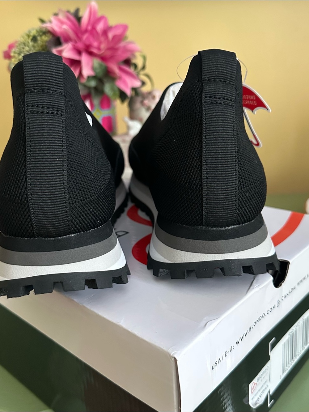 Blondo Lakelyn Black Knit Slip-On Athletic Sneakers Shoes Size 10 NEW - Picture 6 of 11